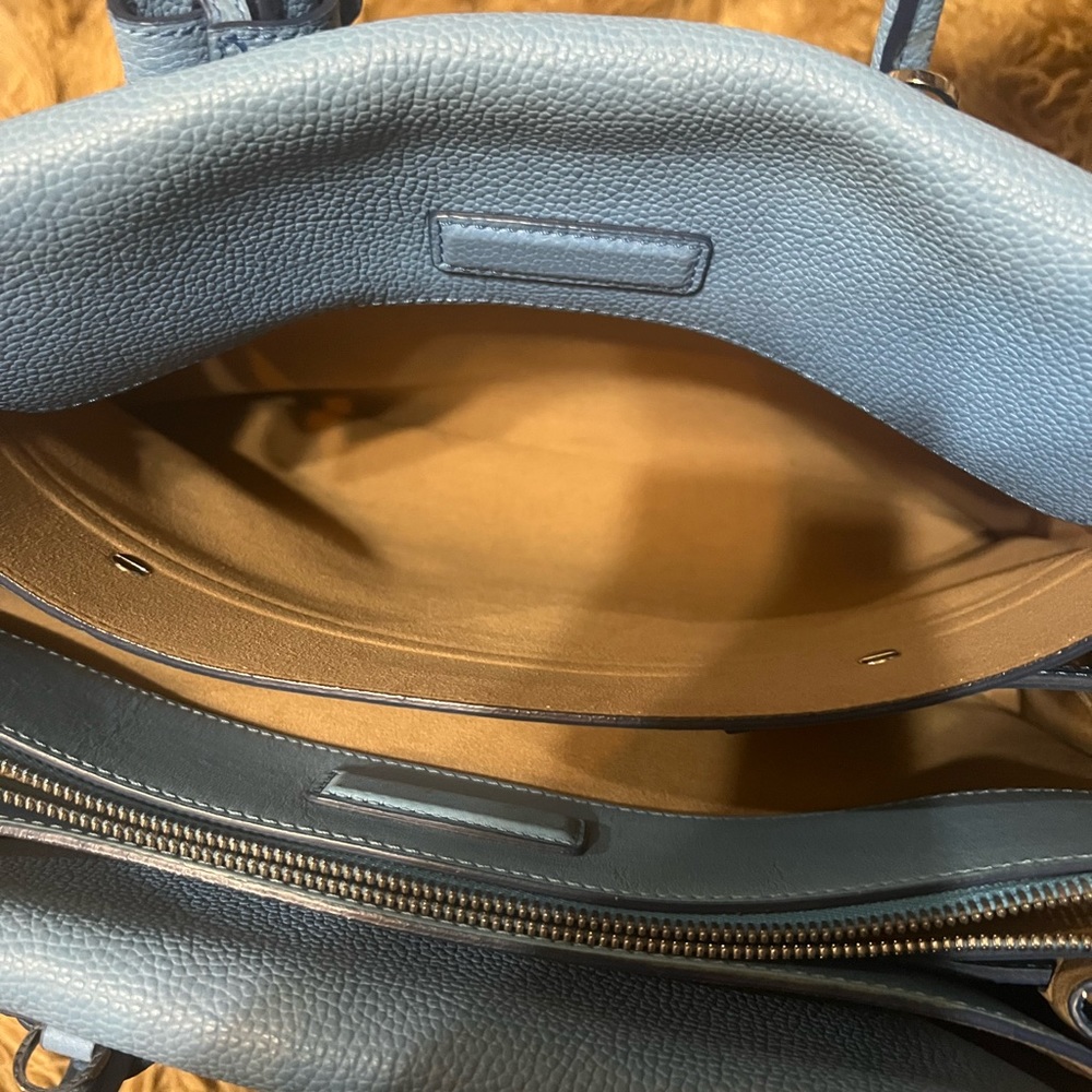 MCM Grained Calfskin Medium Milla Tote - Picture 11 of 16